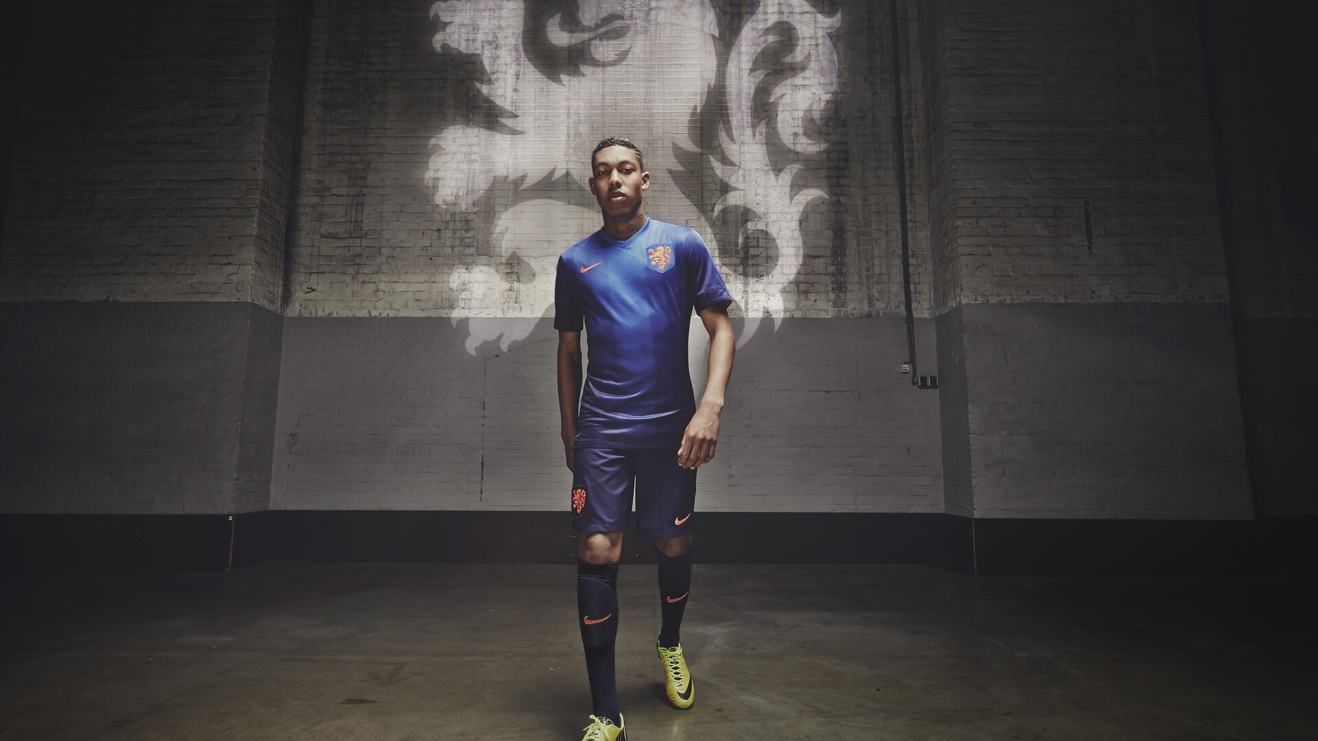 巴西马术协会推出马术运动员职业发展规划，促进人才培养。，巴西马拉松运动员被阻拦路人怎么样了