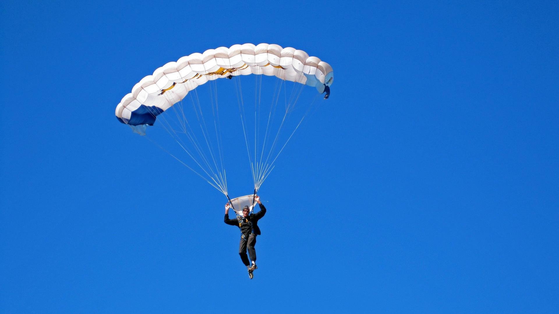 心跳瞬间：最令人心惊肉跳的比赛回顾，心跳跳的猛